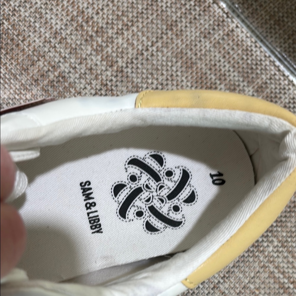NWT Sam & Libby White and Yellow Casual Sneakers with Gum Sole. Very stylish! - Picture 6 of 10